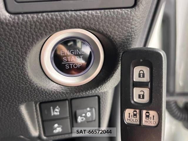 Honda N BOX CUSTOM 2023-03 228512-8
