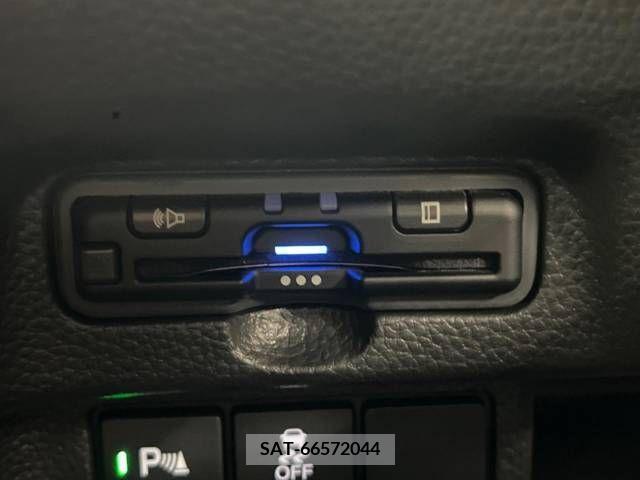 Honda N BOX CUSTOM 2023-03 228512-7