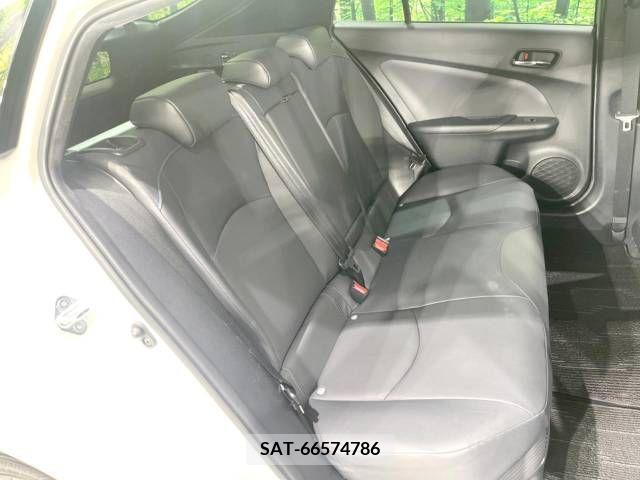 Toyota PRIUS 2019-02 375563-9