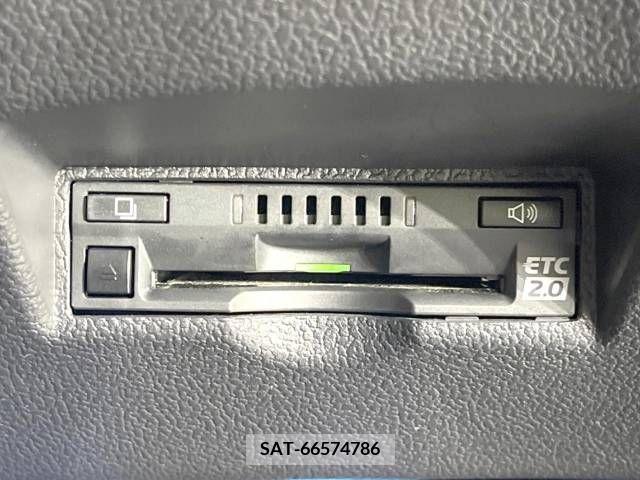 Toyota PRIUS 2019-02 375563-6