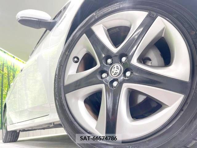 Toyota PRIUS 2019-02 375563-13