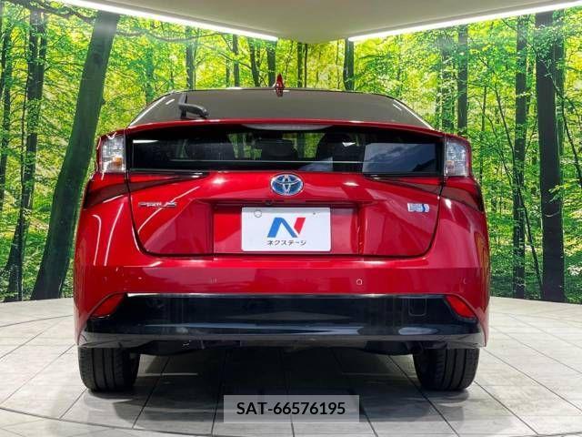 Toyota PRIUS 2020-02 348944-15