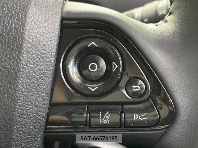 Toyota PRIUS 2020-02 348944-5