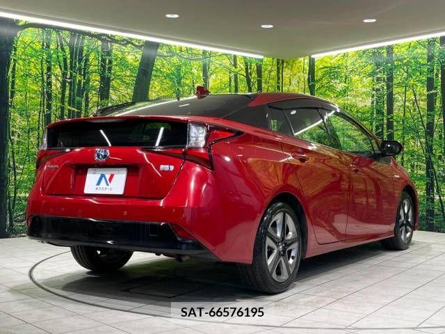 Toyota PRIUS 2020-02 348944-17