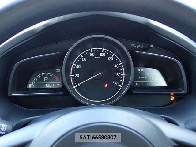 Mazda AXELA 2018-04 354825-3