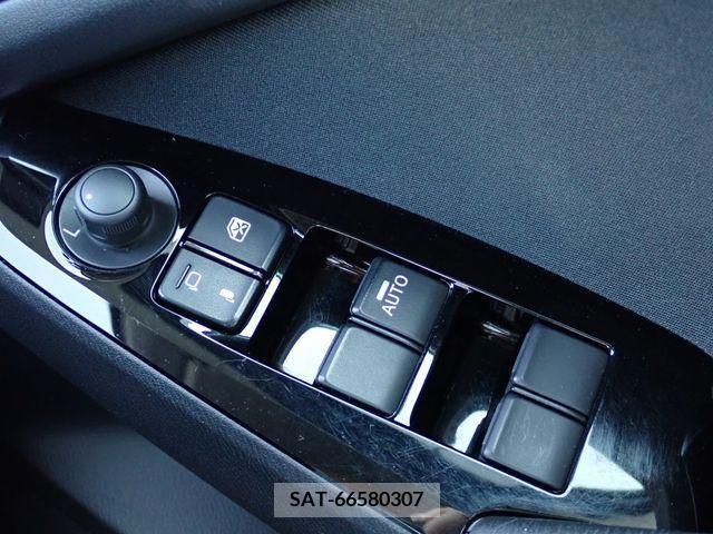 Mazda AXELA 2018-04 354825-10