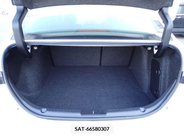 Mazda AXELA 2018-04 354825-14