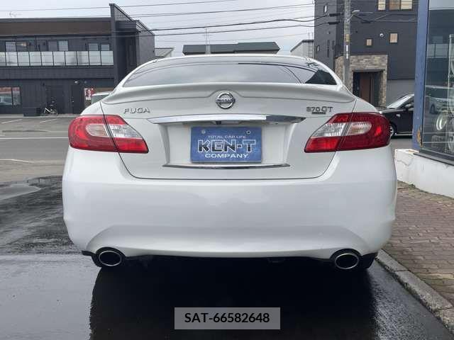 Nissan FUGA 2011-09 270679-4