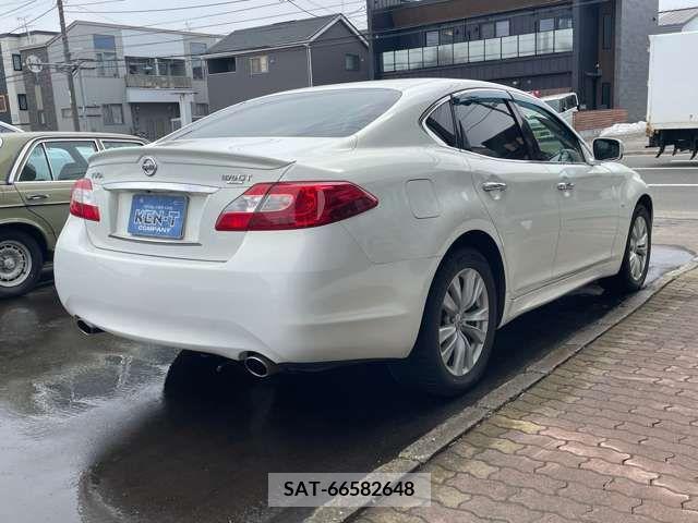 Nissan FUGA 2011-09 270679-5