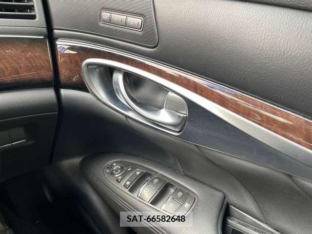 Nissan FUGA 2011-09 270679-19