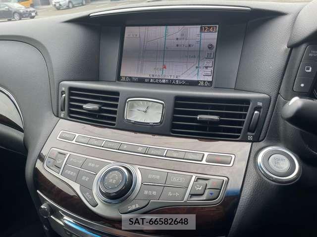 Nissan FUGA 2011-09 270679-11