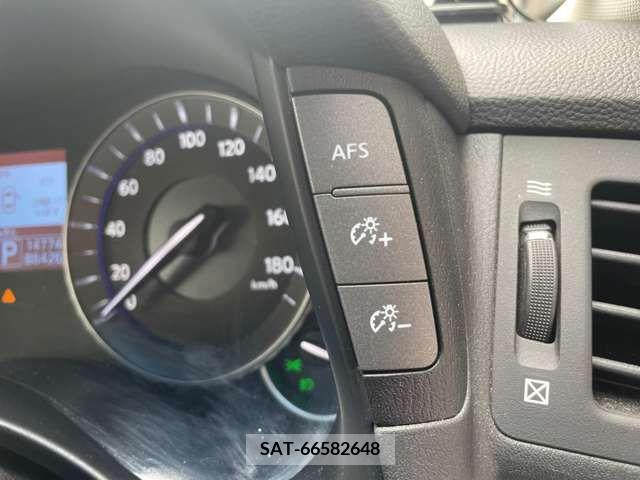 Nissan FUGA 2011-09 270679-10