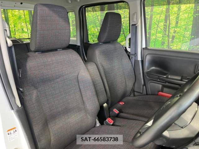 Suzuki SPACIA 2018-09 368504-8