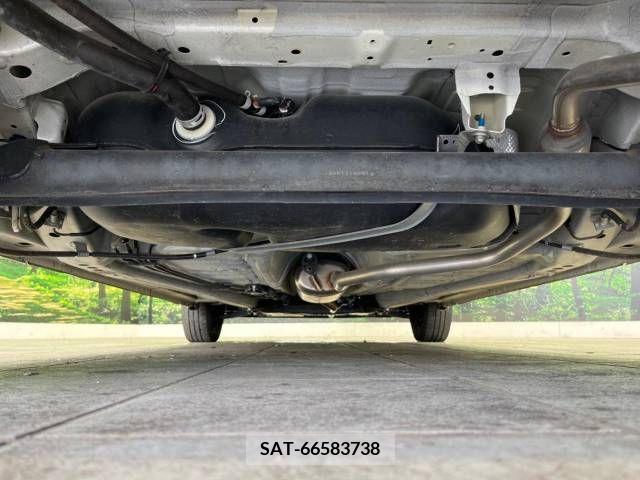 Suzuki SPACIA 2018-09 368504-18