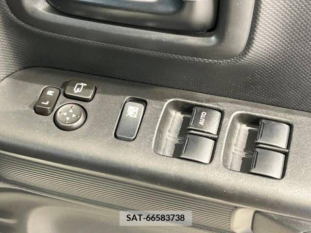 Suzuki SPACIA 2018-09 368504-6