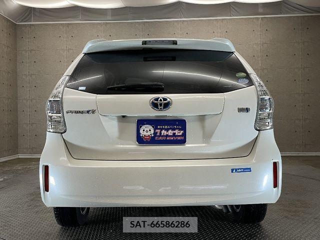 Toyota PRIUS ALPHA 2013-11 217399-6