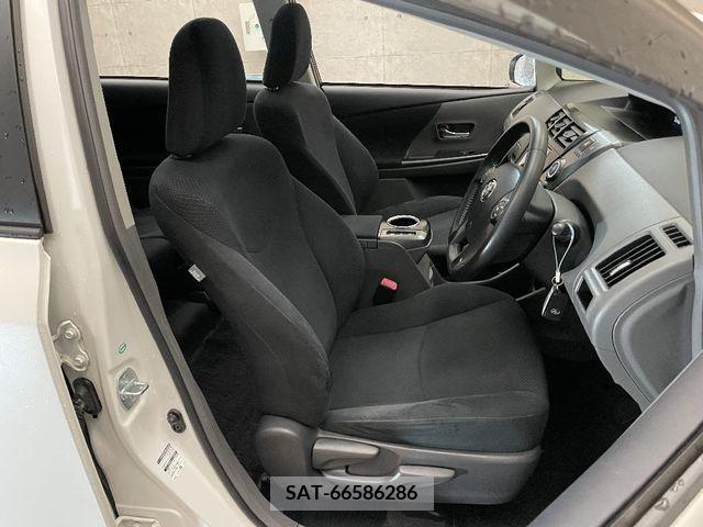 Toyota PRIUS ALPHA 2013-11 217399-10