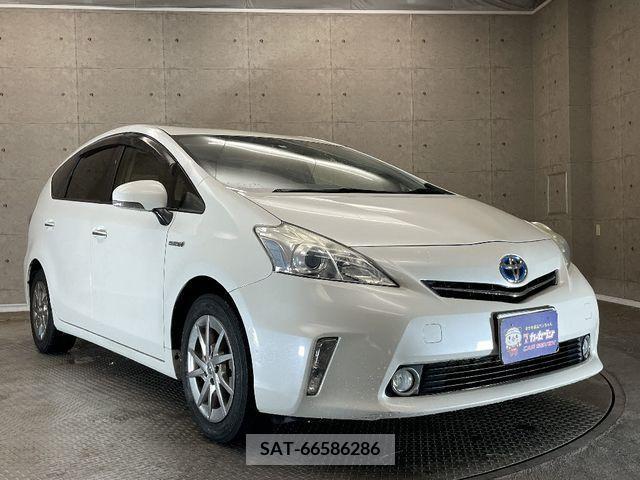 Toyota PRIUS ALPHA 2013-11 217399-5