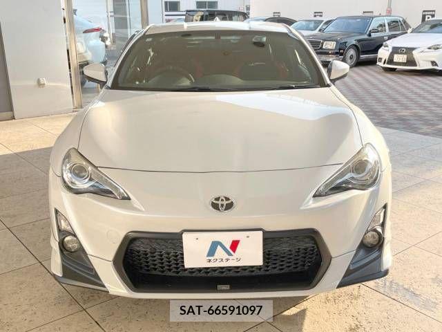 Toyota 86 2012-10 379537-14
