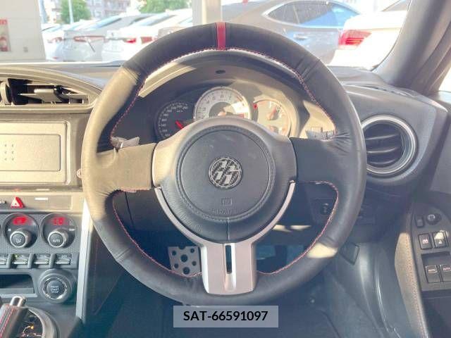 Toyota 86 2012-10 379537-13