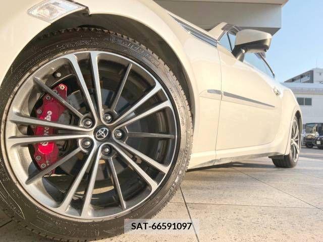Toyota 86 2012-10 379537-12