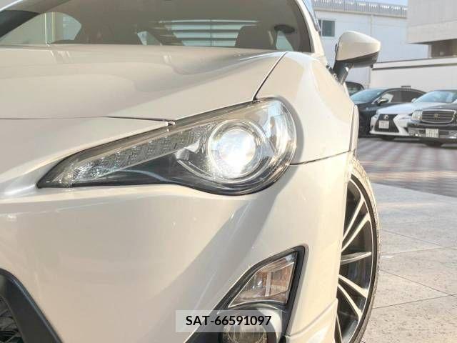 Toyota 86 2012-10 379537-11