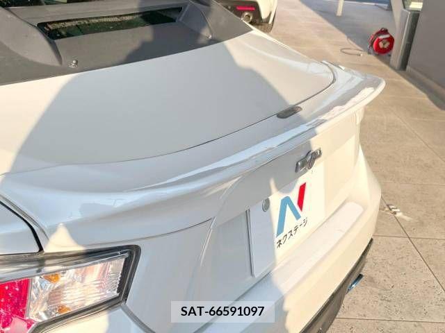 Toyota 86 2012-10 379537-3
