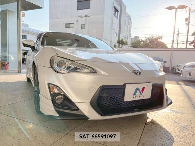 Toyota 86 2012-10 379537-16