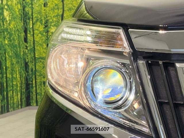 Toyota ESQUIRE 2016-03 359775-13