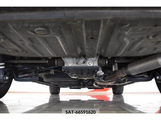 Toyota VOXY 2019-01 332309-29