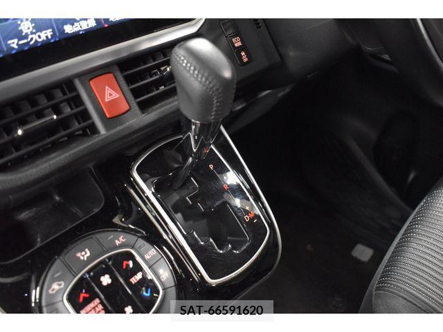 Toyota VOXY 2019-01 332309-22