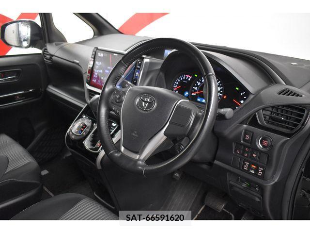 Toyota VOXY 2019-01 332309-8