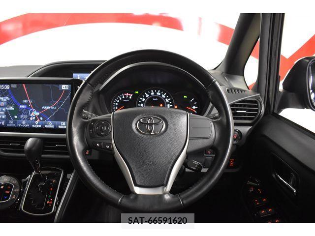 Toyota VOXY 2019-01 332309-5