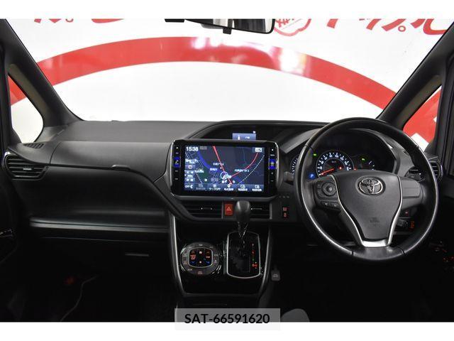 Toyota VOXY 2019-01 332309-4