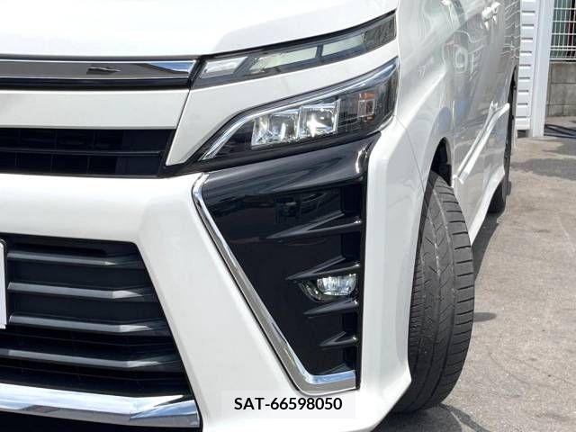 Toyota VOXY 2017-12 351970-16