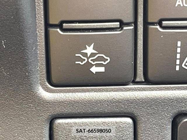 Toyota VOXY 2017-12 351970-5