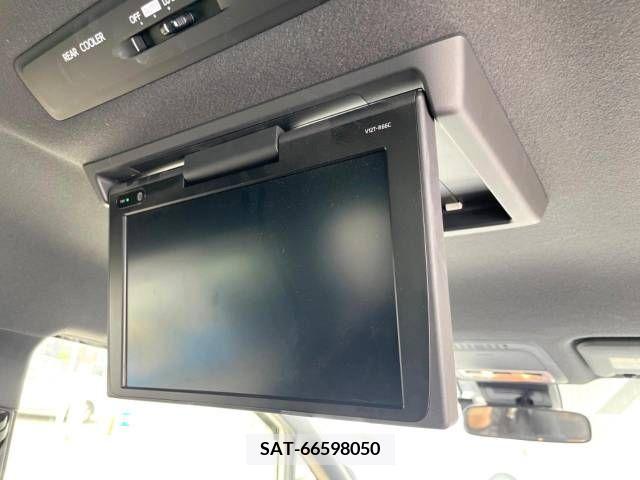 Toyota VOXY 2017-12 351970-4