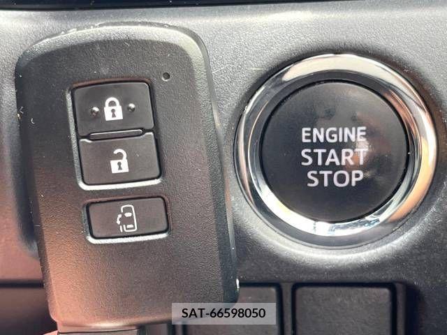 Toyota VOXY 2017-12 351970-8