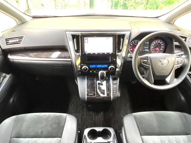 Toyota VELLFIRE 2018-12 15528-1