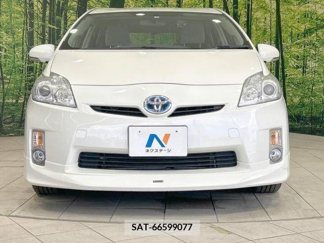 Toyota PRIUS 2011-10 322092-14