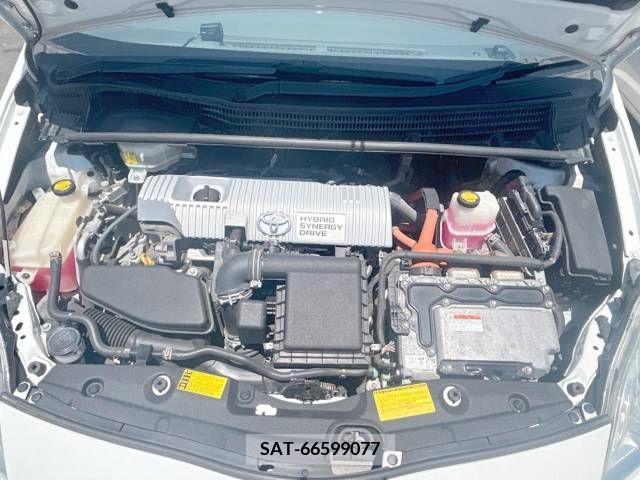 Toyota PRIUS 2011-10 322092-18