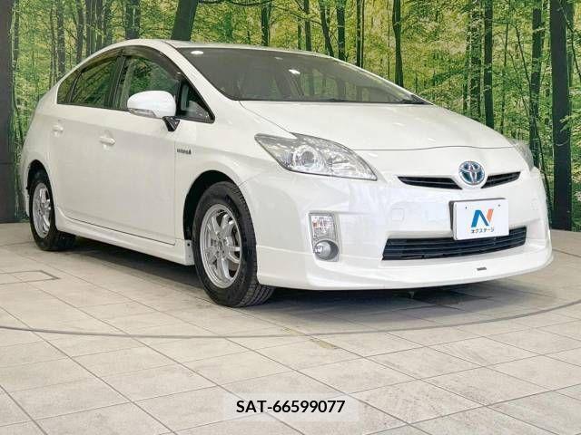 Toyota PRIUS 2011-10 322092-16
