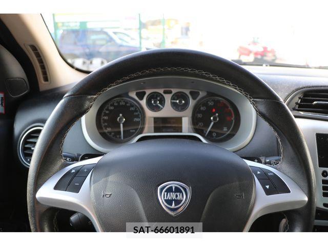 Lancia DELTA 2010-03 223920-1