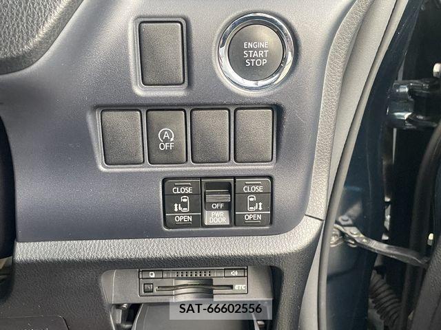 Toyota VOXY 2015-03 376689-14