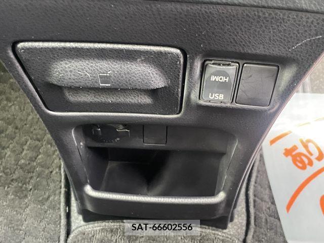 Toyota VOXY 2015-03 376689-13