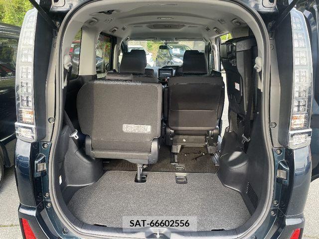 Toyota VOXY 2015-03 376689-7