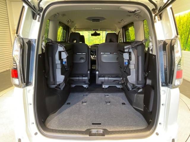 Nissan SERENA 2018-11 6895-11