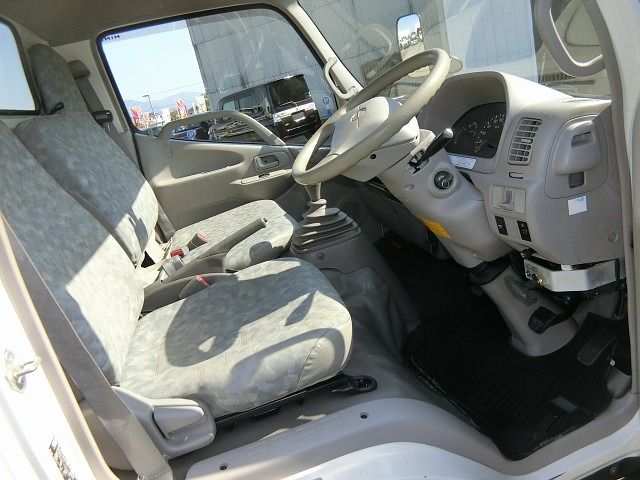 Hino DUTRO 2008-09 15293-2