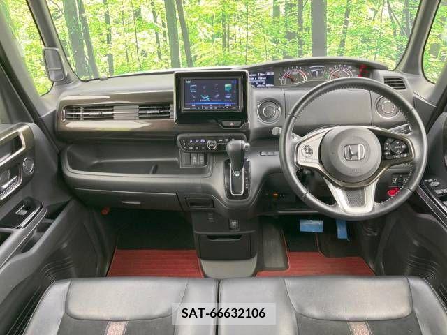Honda N BOX CUSTOM 2017-10 279258-1