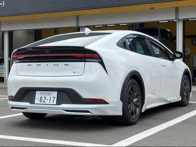 Toyota PRIUS 2023-06 191881-2